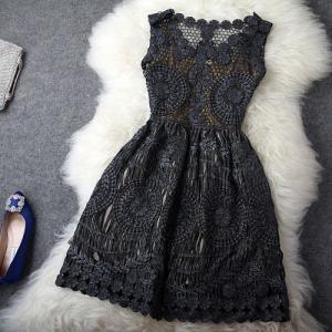 Vintage Embroidery Crochet Hollow Out Sleeveless..